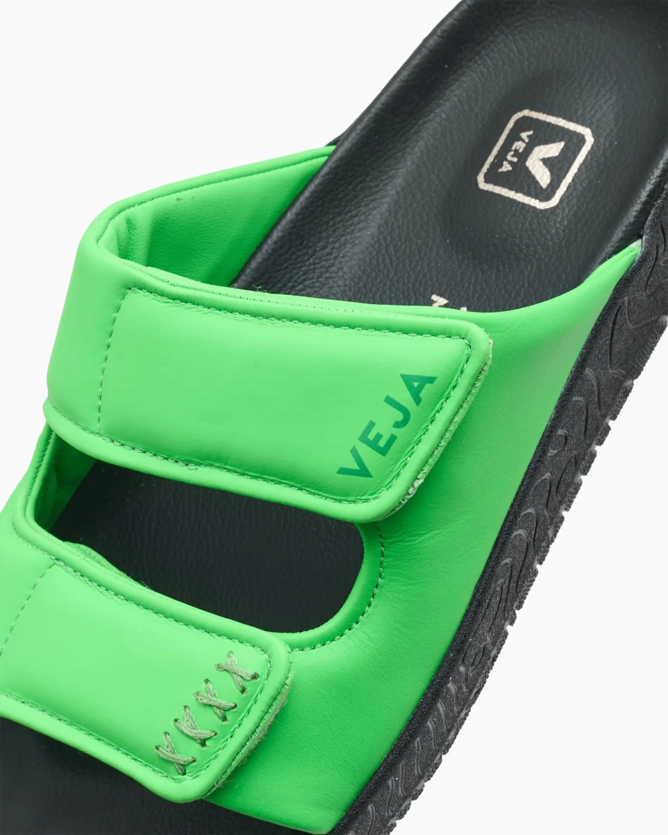 Veja Etna Bold Leather Slide - Image 9