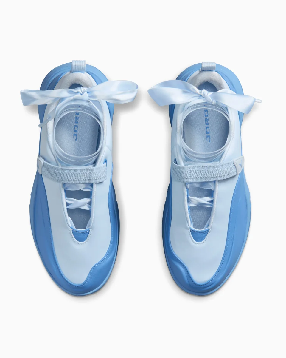 Jordan Women's Pointe - Image 5