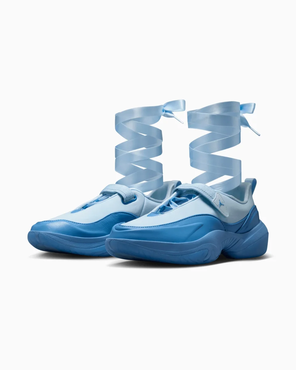 Jordan Women's Pointe - Image 8