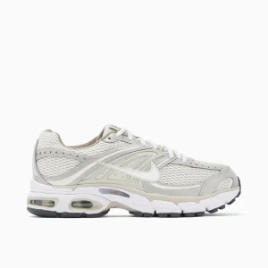 Nike Air Max Moto 2K