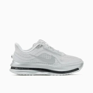 Nike Pegasus Premium