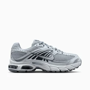 Nike Women's Air Max Moto 2k