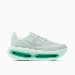 Nike Women's Vomero Premium