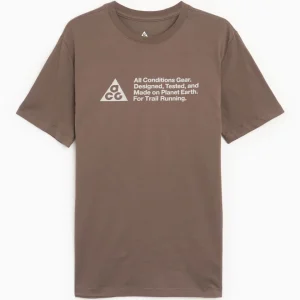 T-Shirt com gráfico Nike ACG Running Dri-FIT para homem